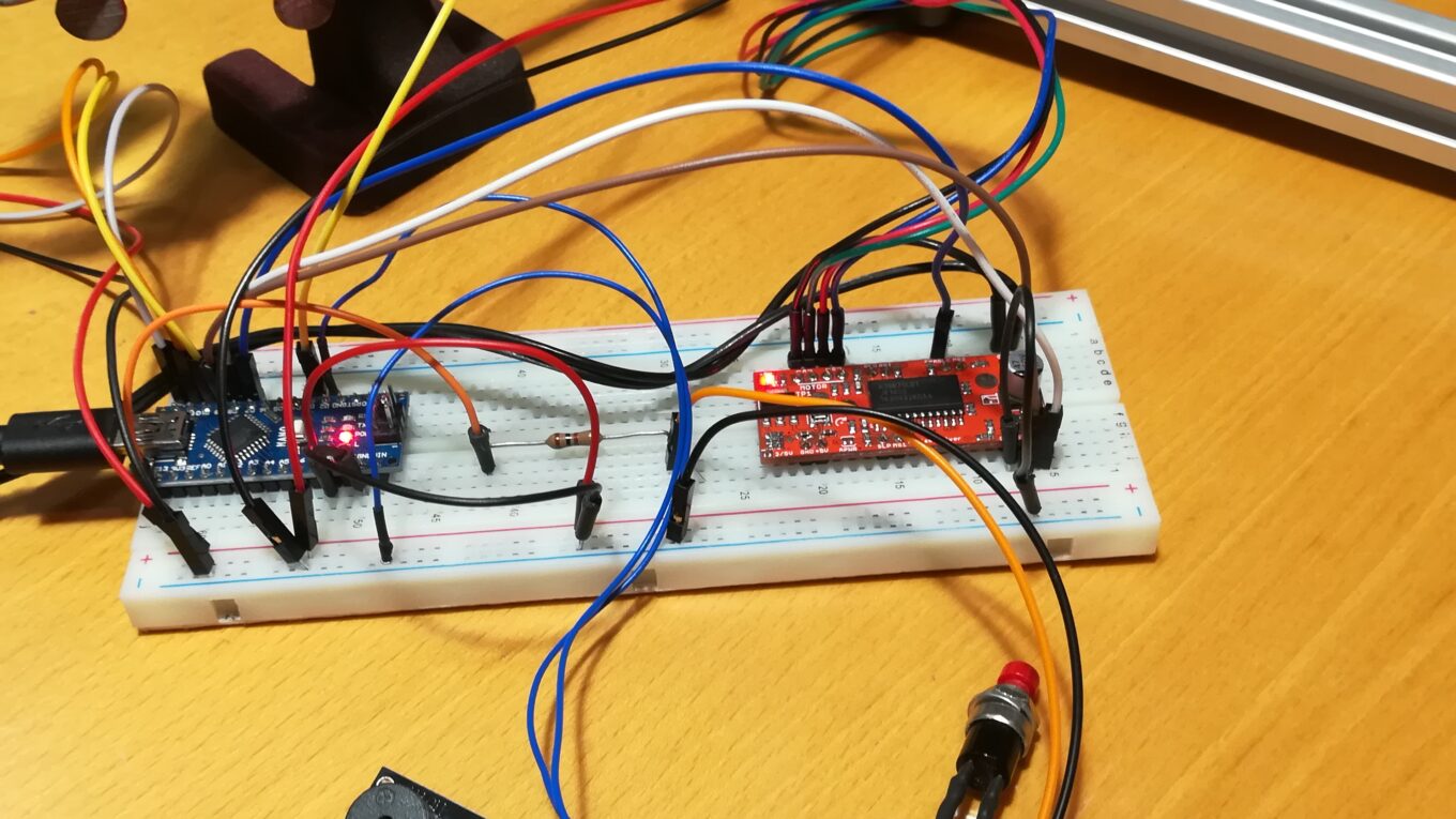 Testaufbau auf dem Breadboard
