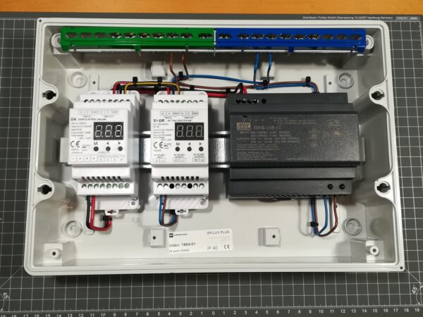 Kleinverteiler für die Lichtsteuerung mit DMX